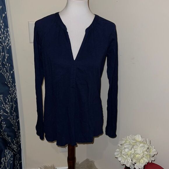 Lilly Pulitzer Meg Long Sleeve Navy Top V-Neck Basic sz S Small - Picture 1 of 8